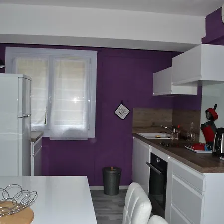 Les Moulins Apartment *